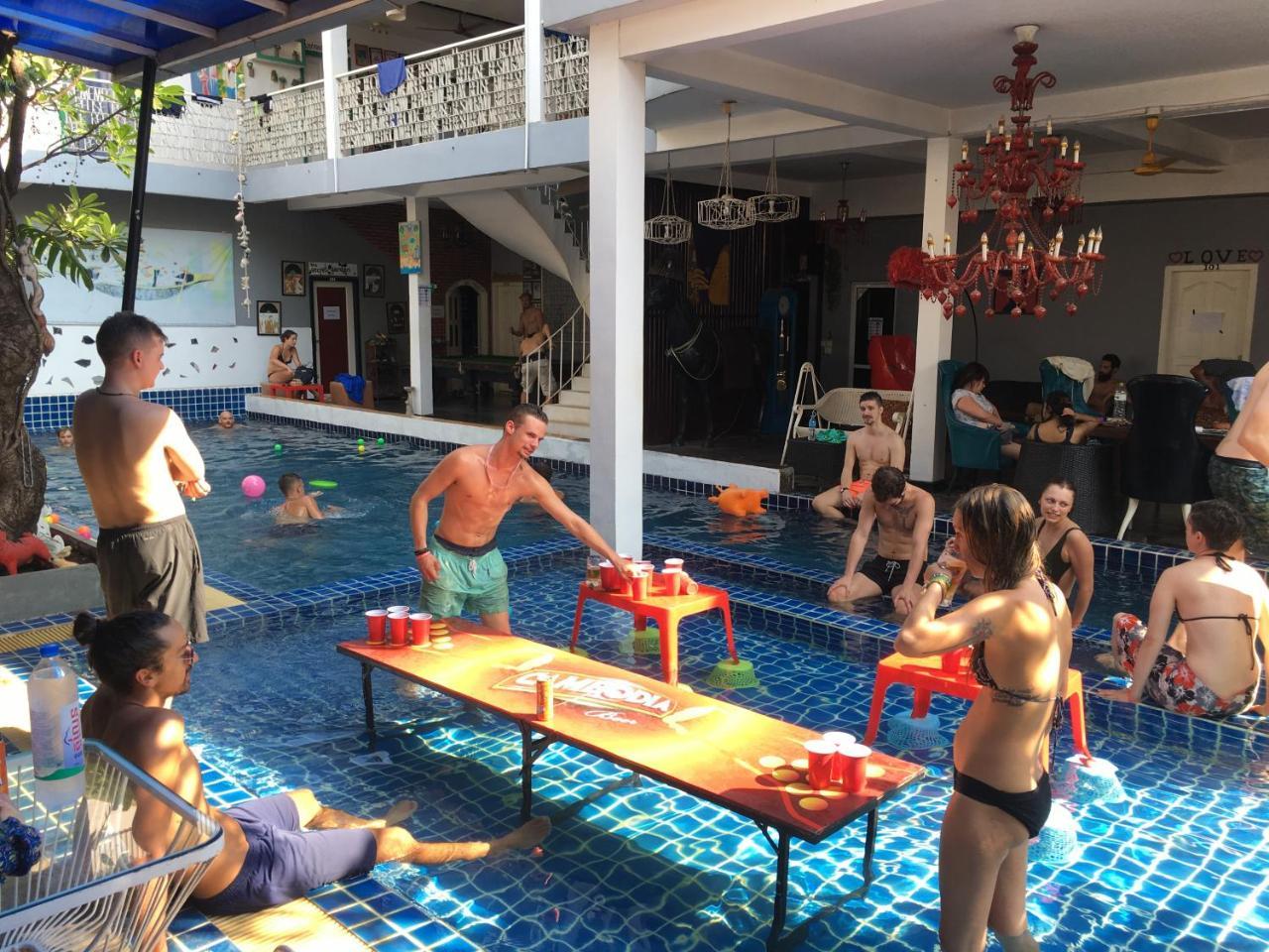 White Rabbit Hostel Siem Reap (Adults Only) Buitenkant foto