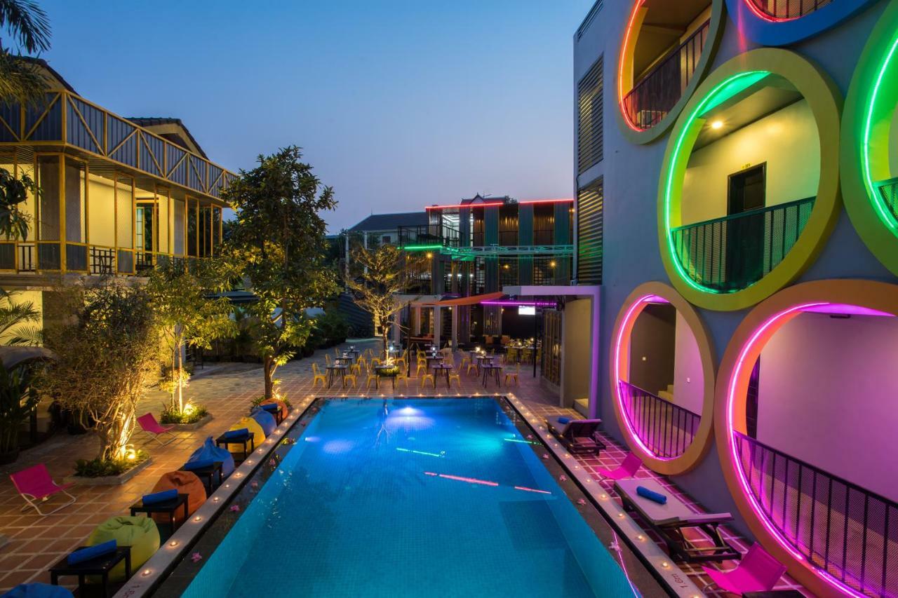 White Rabbit Hostel Siem Reap (Adults Only) Buitenkant foto