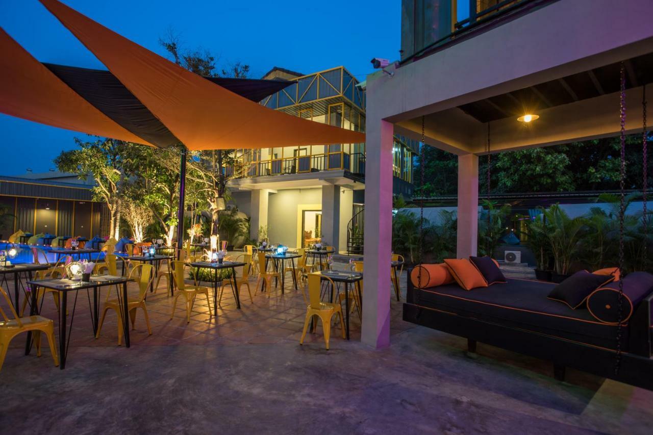 White Rabbit Hostel Siem Reap (Adults Only) Buitenkant foto